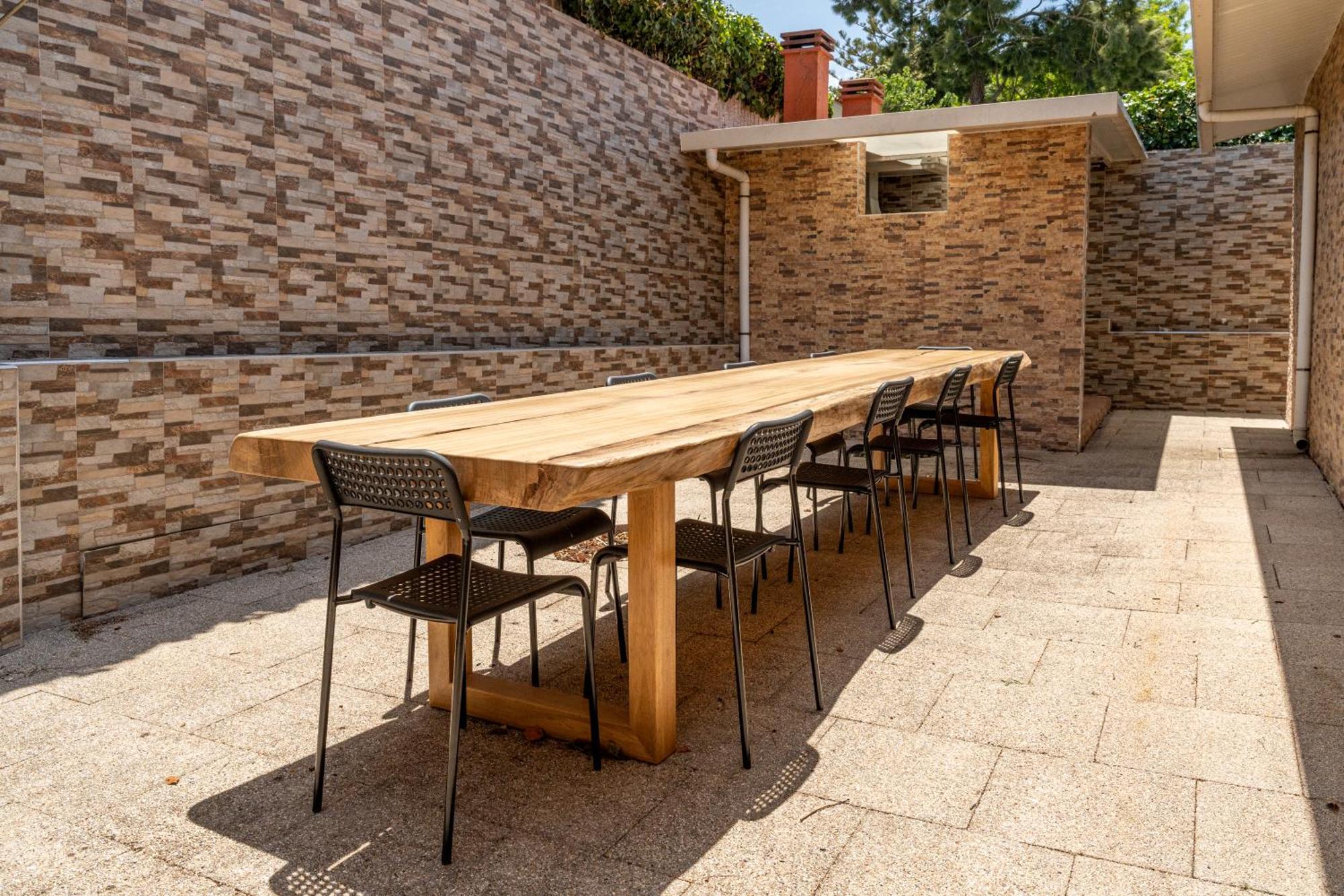 Lisbon Surf Hostel Carcavelos  Exterior photo